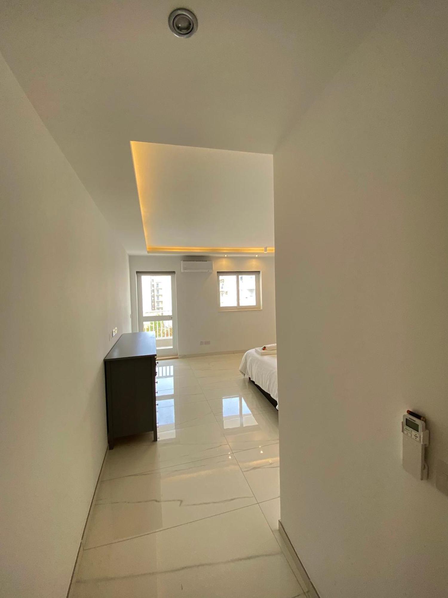 Tigne Sliema Three Bedrooms Apartment Exteriér fotografie